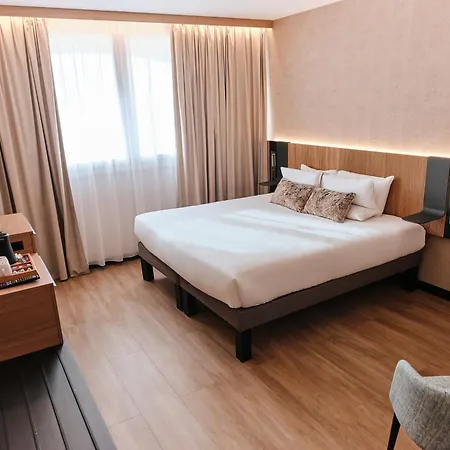 Szálloda Novotel 4*