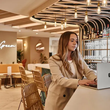 Szálloda Novotel 4*