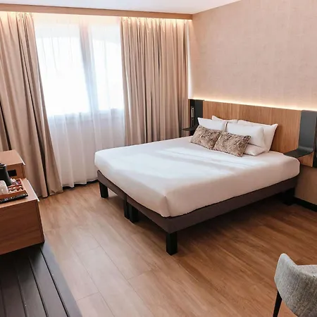 Szálloda Novotel 4*